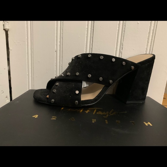 424 Fifth Jade1 black suede mules silver studs sz7 - Picture 3 of 5